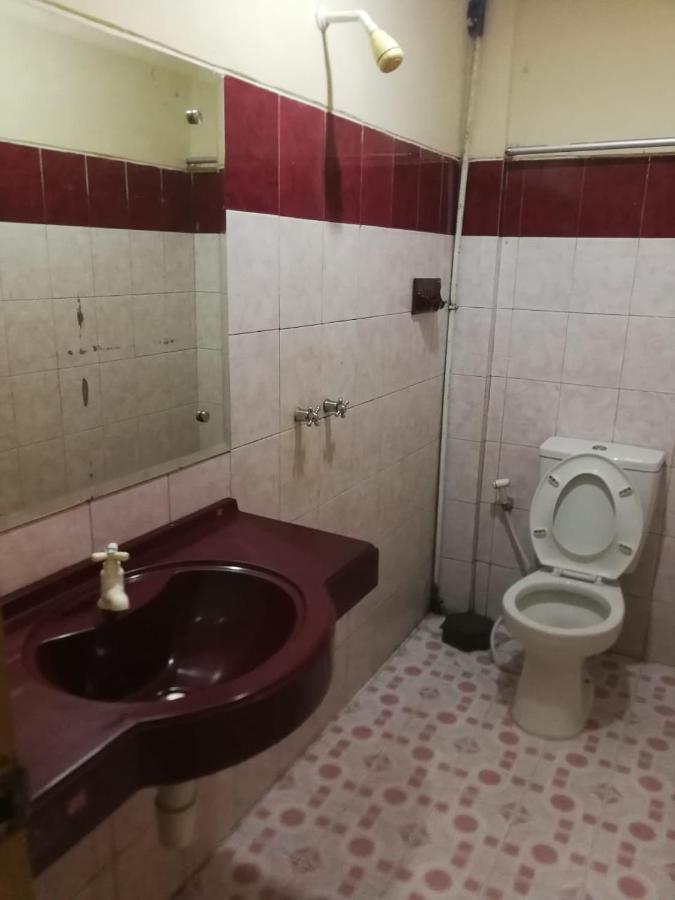 Hotel Formosa Jambi Paalmerah Экстерьер фото